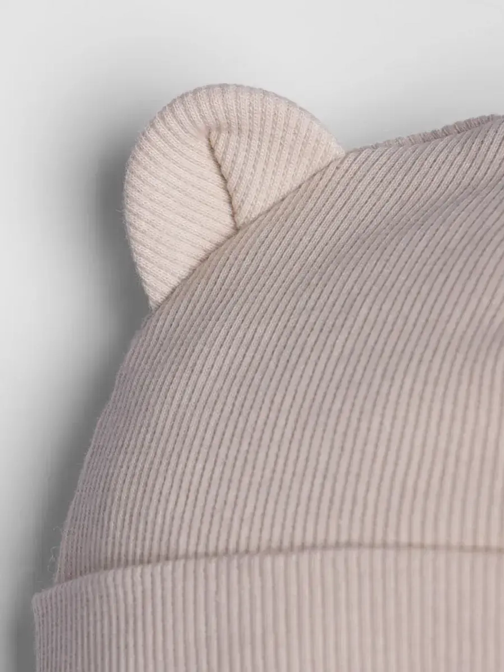 Шапка детская осенняя на завязках и снуд