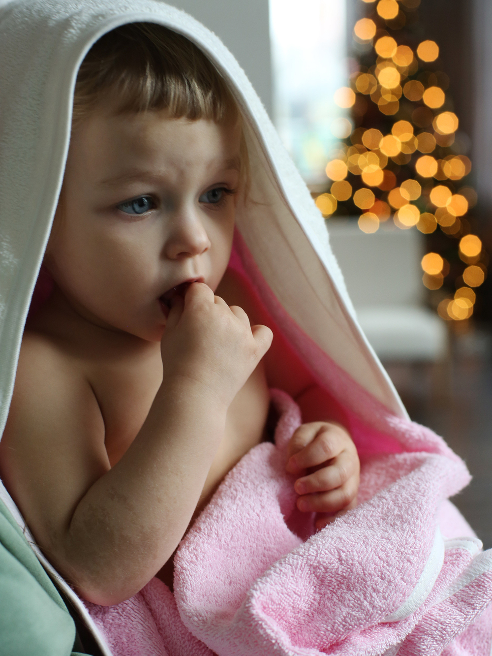 Полотенце с уголком для новорожденных махровое 90х90 (розовое)