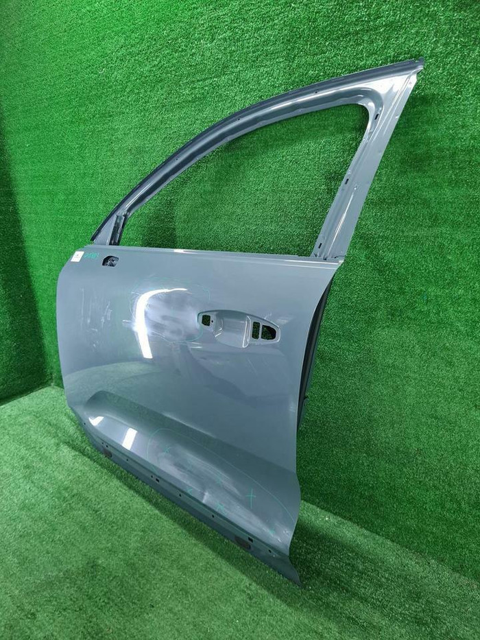 Дверь передняя левая Volvo XC40 (2017-н.в.)