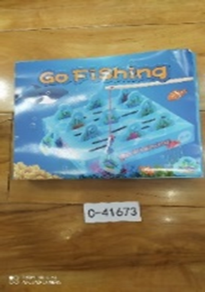 Развивающая игрушка деревянная Сортер рыбки, коробка C-41673