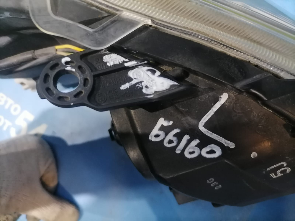 Фара передняя левая SUBARU OUTBACK 2009-2012