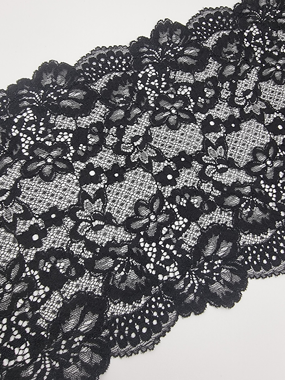 Кружево эластичное черное КС24 (21 см)