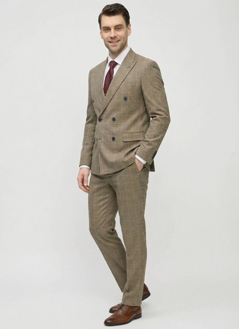 Мужской костюм двубортный (бежевый) А72