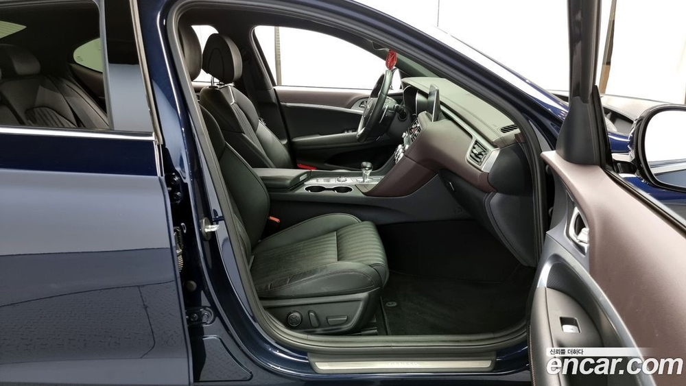 Genesis G70 2.0T (03.2020)
