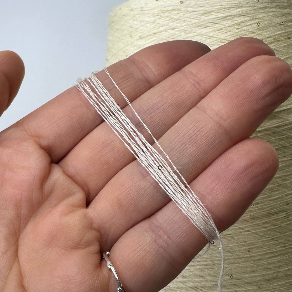 DIAMOND ; 100% тенсель, нанопайетки 1мм; 2000м /100гр; col. TS14, цвет: "бурбонская ваниль" светло-желтый, пайетки золото/серебро; S508