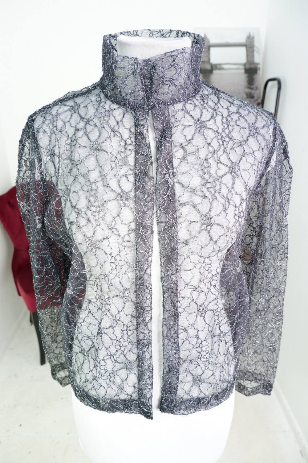 Блузка прозрачная, визуально на 42 размер