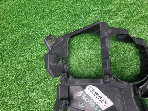 Кронштейн ПТФ правый Lexus RX 4 (2015-2019)