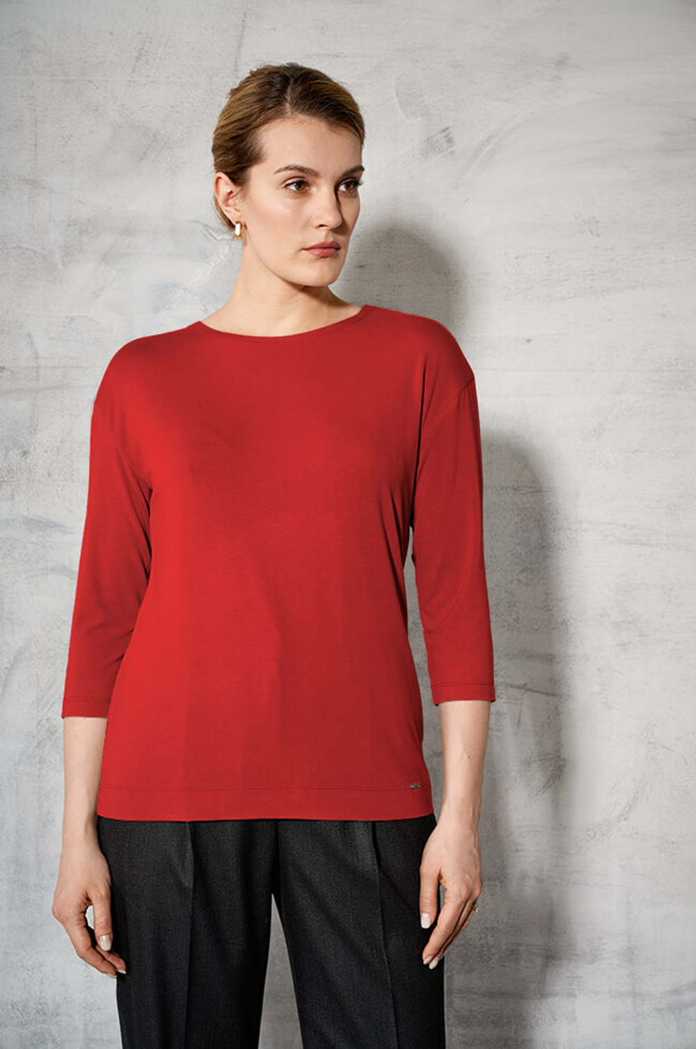 22475 Джемпер женский (ярко-красный)