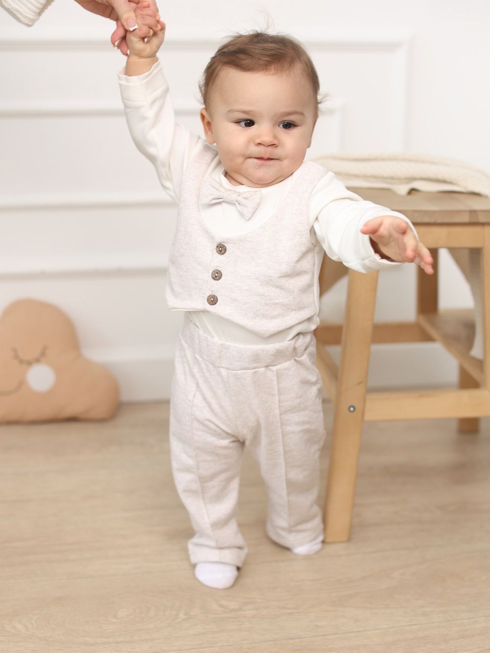 Комплект боди с жилеткой + штанишки