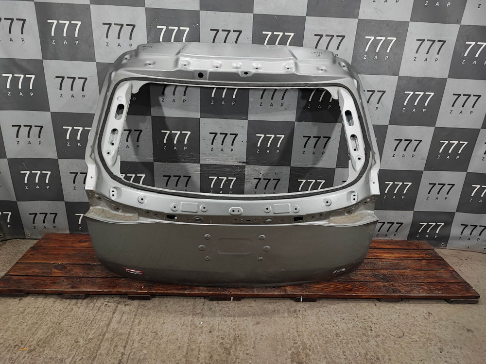 Крышка багажника Omoda C5 22-нв Б/У Оригинал 552000260AADYJ