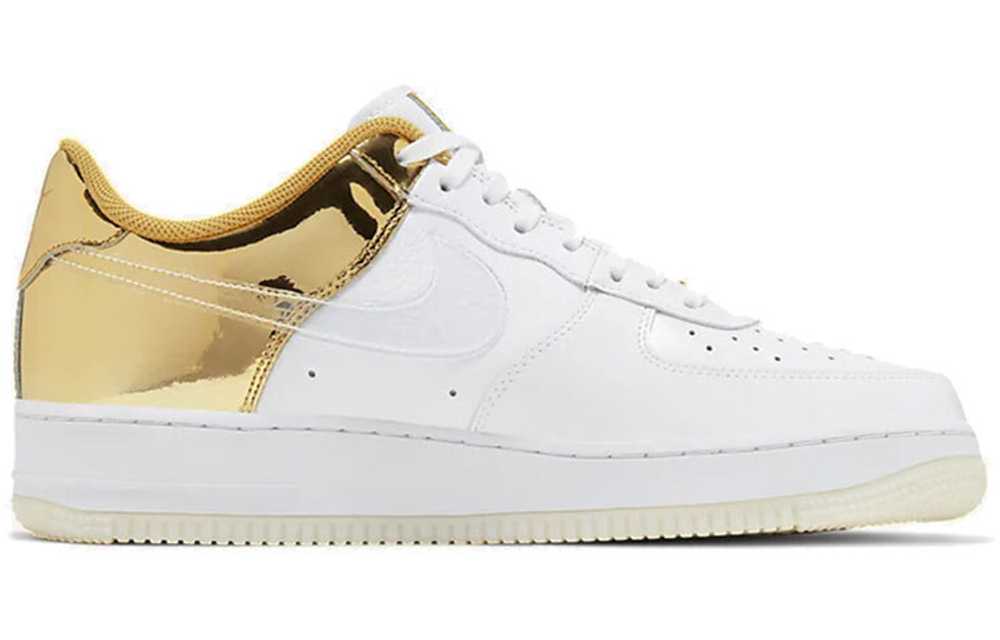 Nike Air Force 1 07 PRM leather patent leather trend Shanghai limited non-slip lightweight low-top sneakers for men and women the same platinum