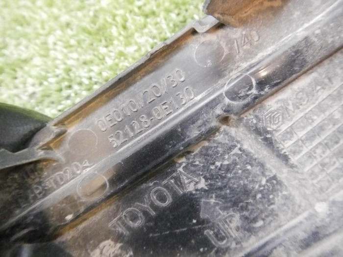 Заглушка буксировочного крюка Toyota Highlander 3 U50 (2016-2019)