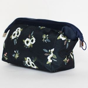 Косметичка Navy Flowers