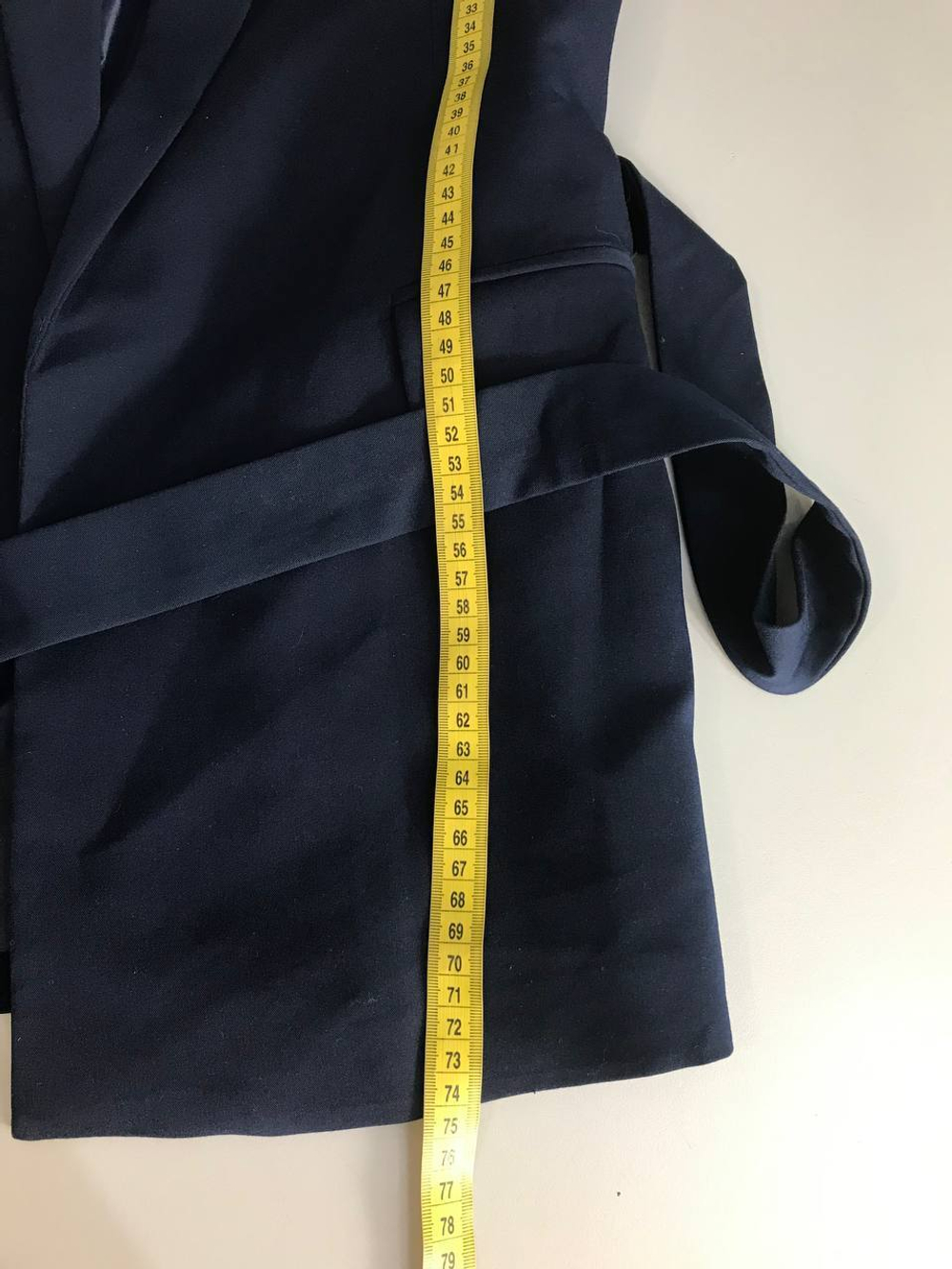 Жилетка Oodji с поясом, маркировка 38, визуально на 44 размер