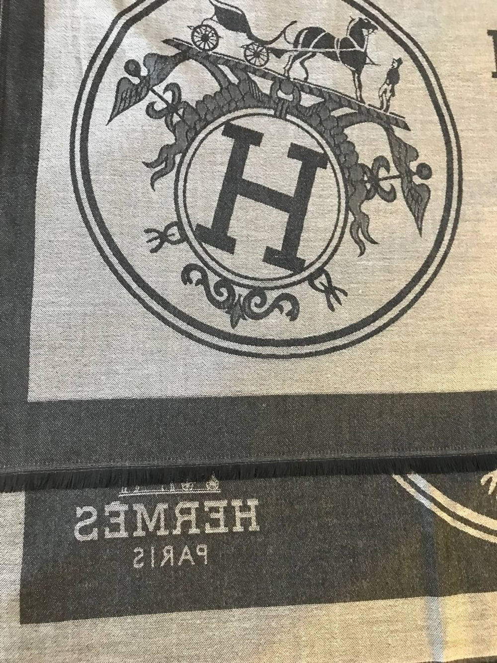 Палантин Хермес серый графит