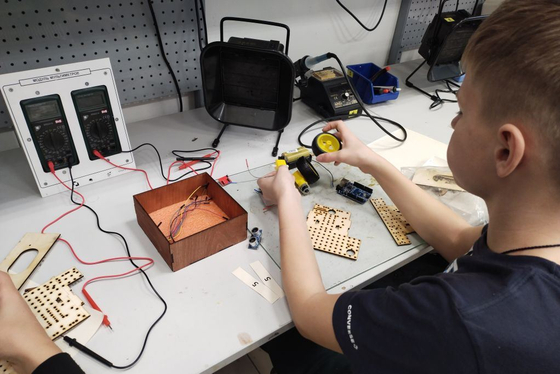 Набор НАУРОБО "Основы аналоговой электроники"