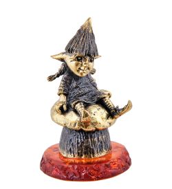 Народные промыслы AM-3649 Фигурка «Гном Бардзуки Гедрэ» (латунь, янтарь)
