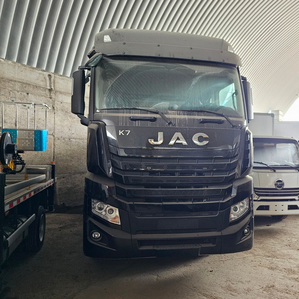 JAC K7