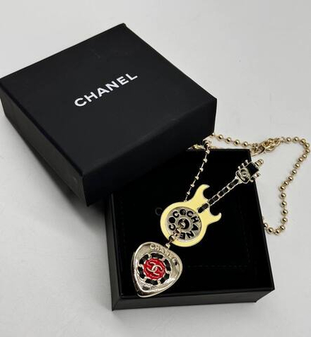 Кулон CHANEL