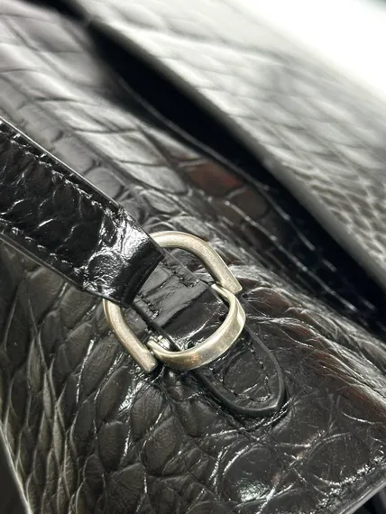 BALENCIAGA RODEO HANDBAG с крокодиловым тиснением, черная