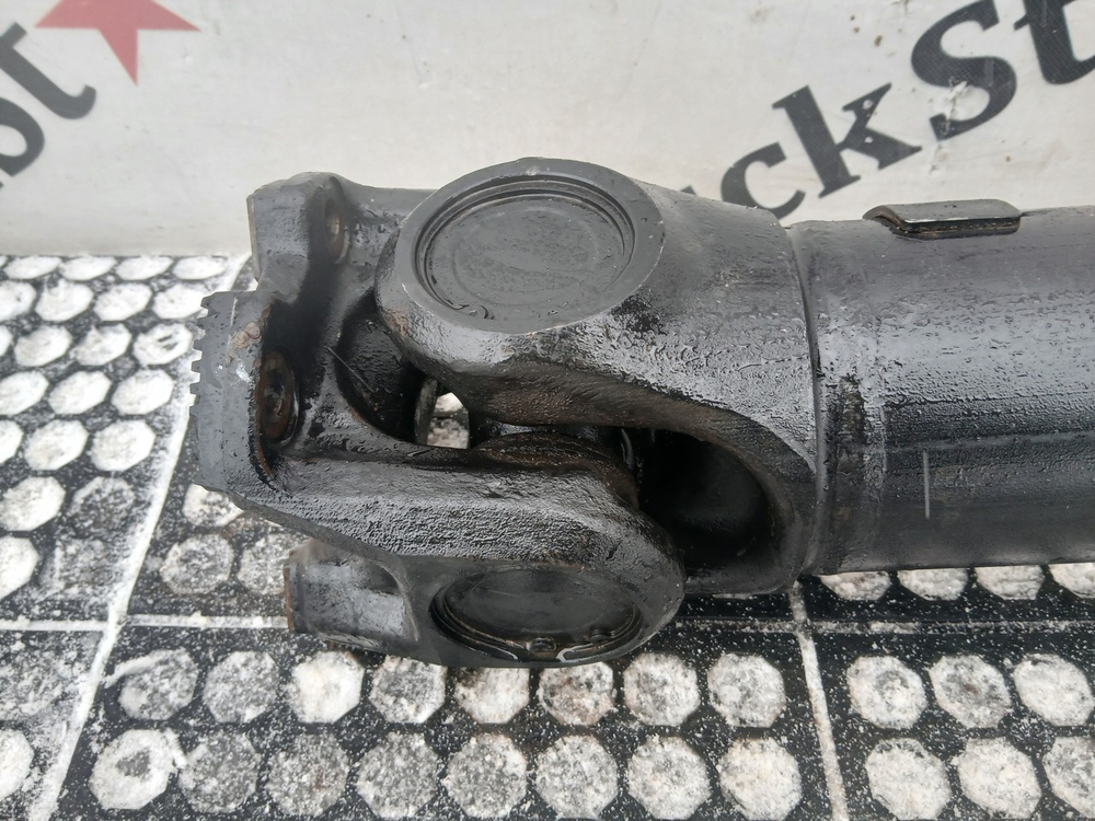 Вал карданный среднего моста 2023г.