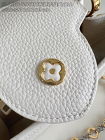 Louis Vuitton Capucines BB