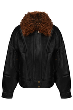 Короткая чёрная дублёнка из овчины тиградо