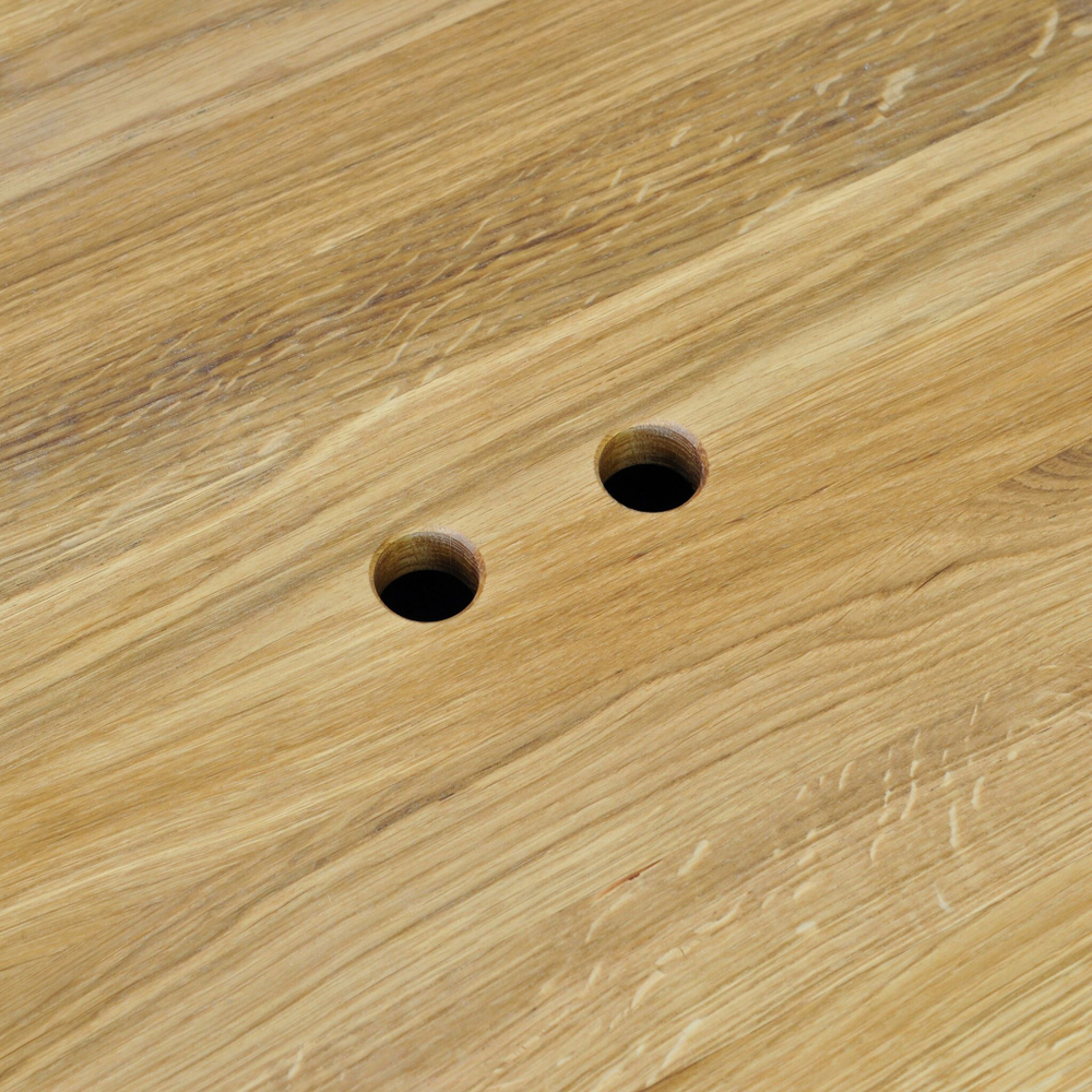 Стол журнальный Розенбург из дуба с нишей