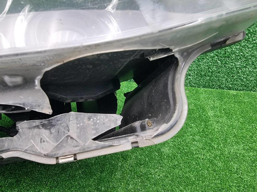 Битая Фара правая BMW X3 F25 (2014-2017) ксенон