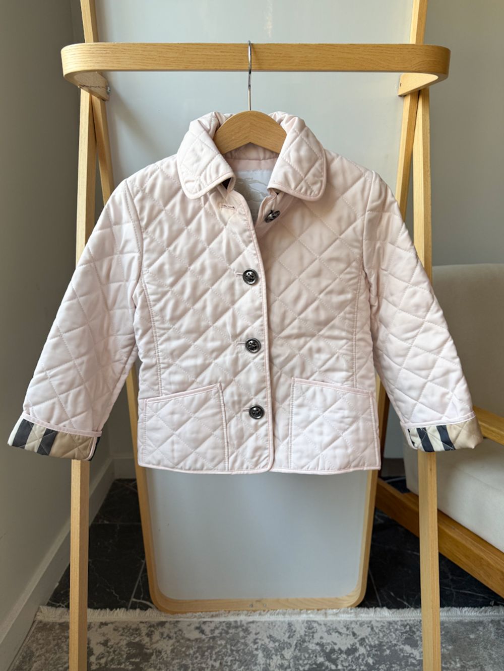 Стёганая куртка Burberry, 104