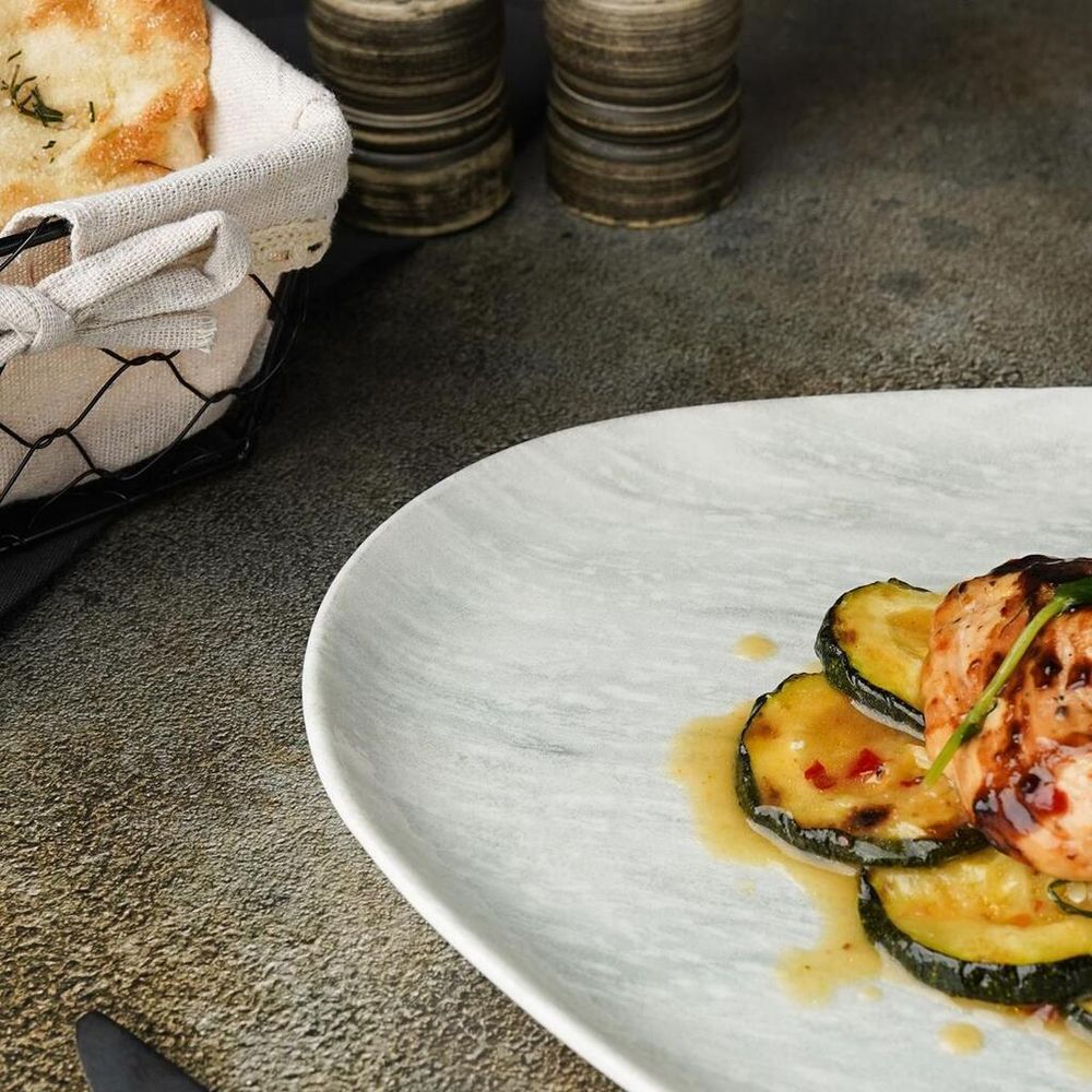 Тарелка 26*22,5*2,7 см овальная Ombra Island Gray By Bone Innovation [6]