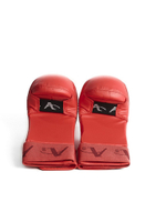 Перчатки накладки для каратэ ARAWAZA красные (одобрено для соревнований)