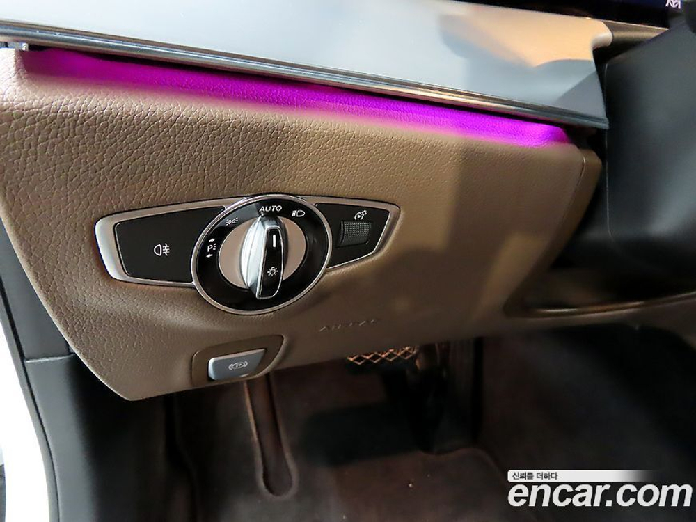 Mercedes-Benz E-Class W213 E250 Avangarde (07.2021)