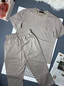 Летний костюм Louis Vuitton