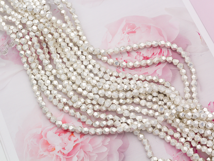 Нить бусин из гематита 6мм, крупная огранка