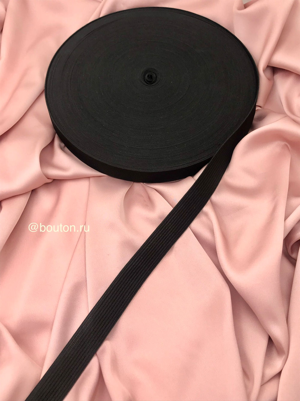 Резинка эластичная черная 2 см.