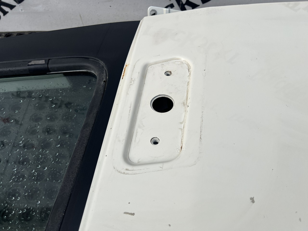 Дверь правая в сборе 2023г