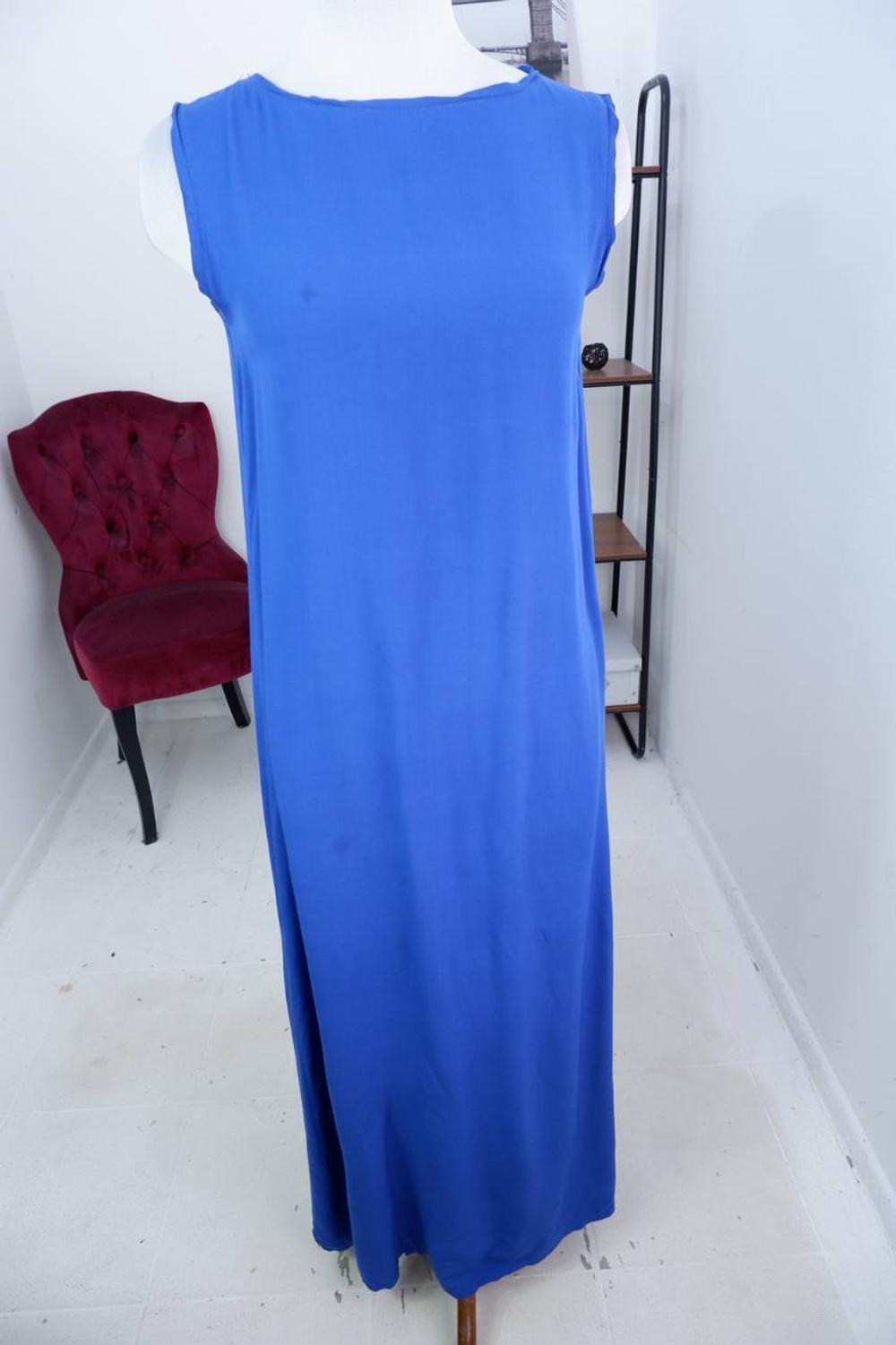 Платье для непринужденного образа, визуально на 46 размер