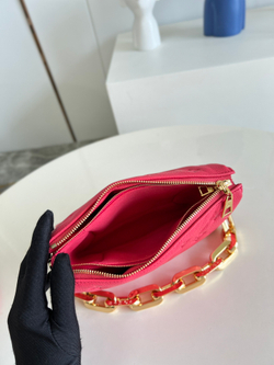 Louis Vuitton Coussin BB