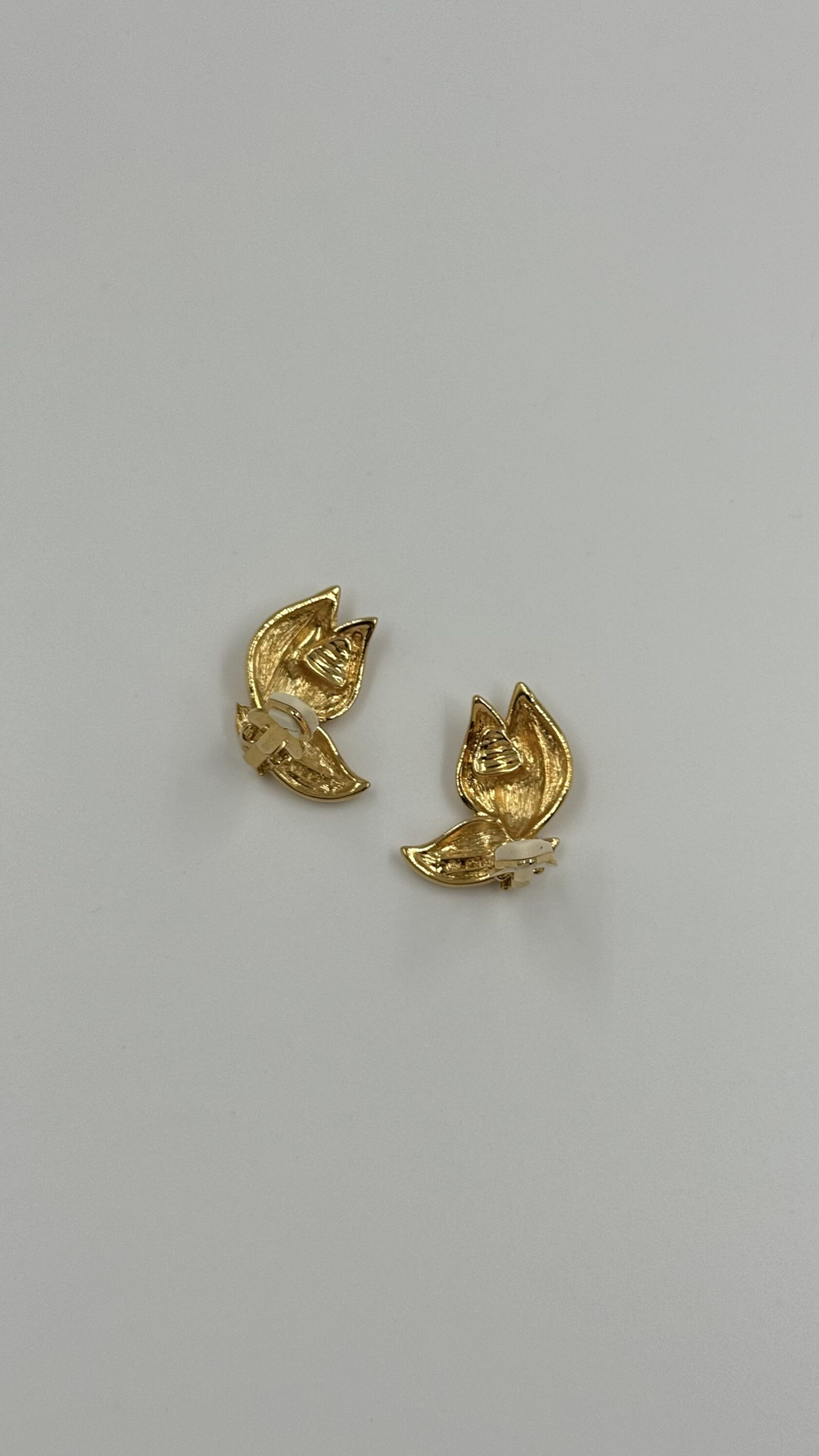 Клипсы Liz Claiborne