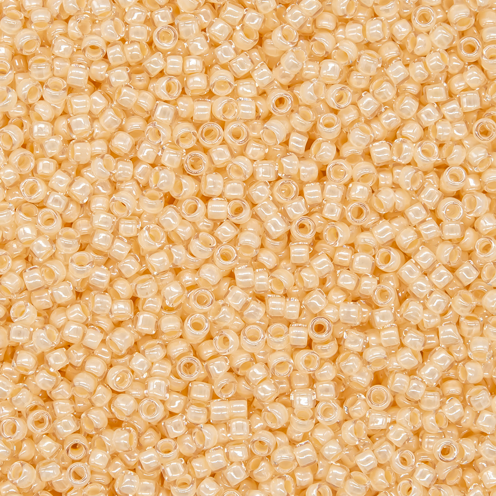 Японский бисер TOHO Round 15/0 (№352), окрашенный изнутри прозрачный