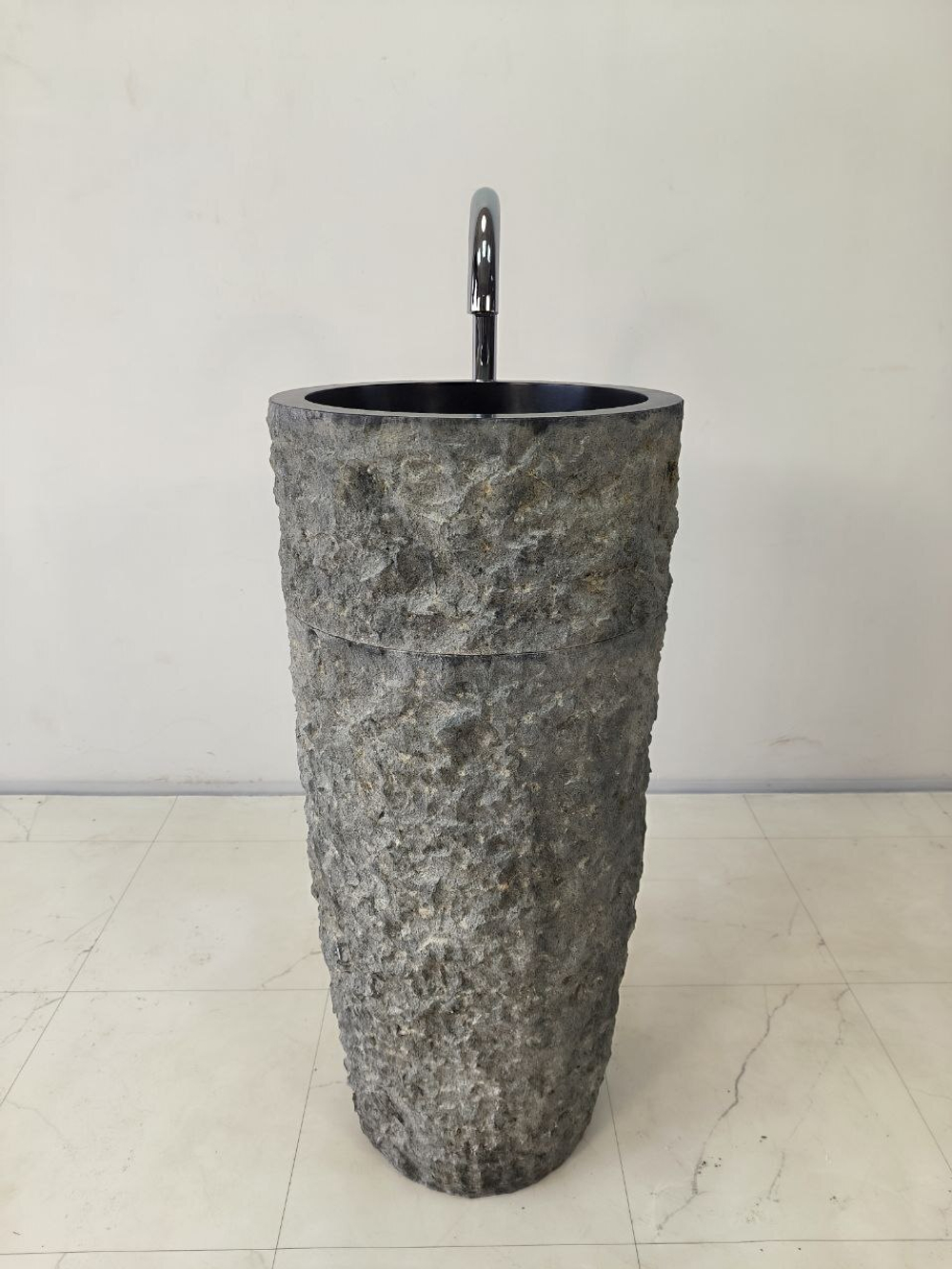 Раковина напольная из андезита Pedestal Black Marmo MN-65921 40х40х90 из натурального камня