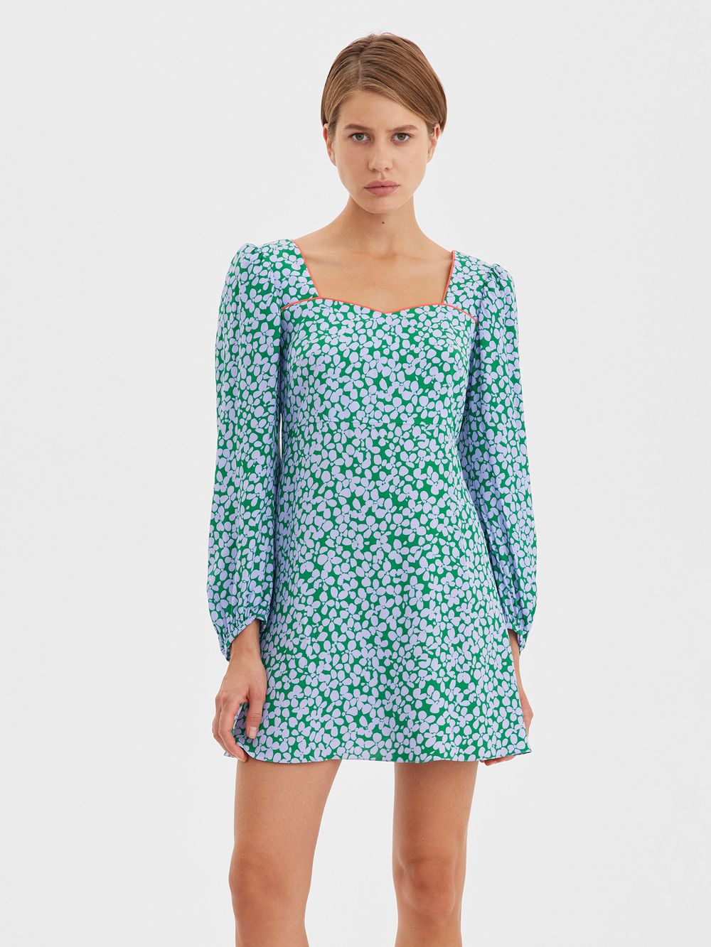 Платье мини с фигурным лифом "Фиалки"