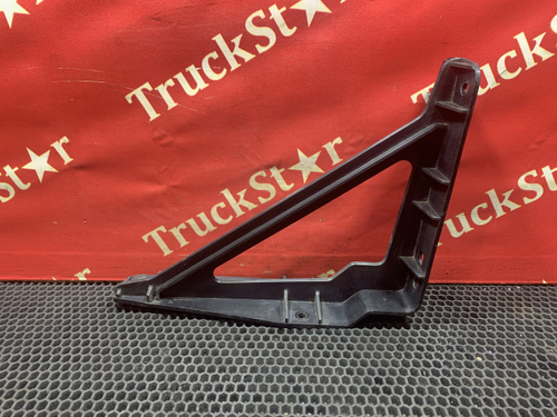 Кронштейн спойлера верхнего правый