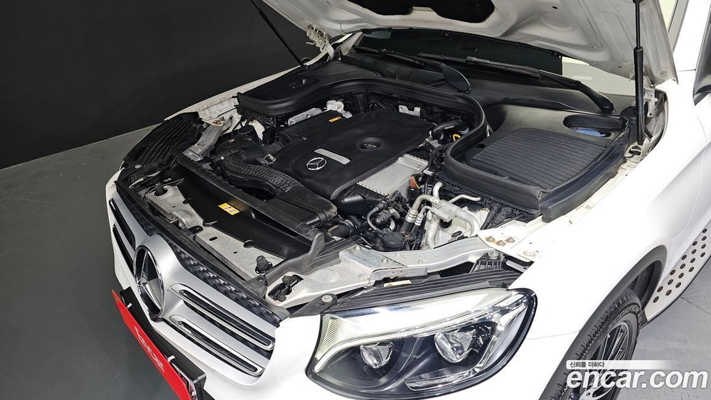 Mercedes-Benz GLC-Class X253 GLC300 4MATIC AMG Line (10.2019)