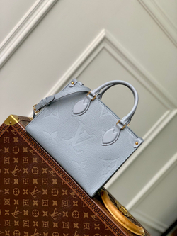Louis Vuitton Onthego PM
