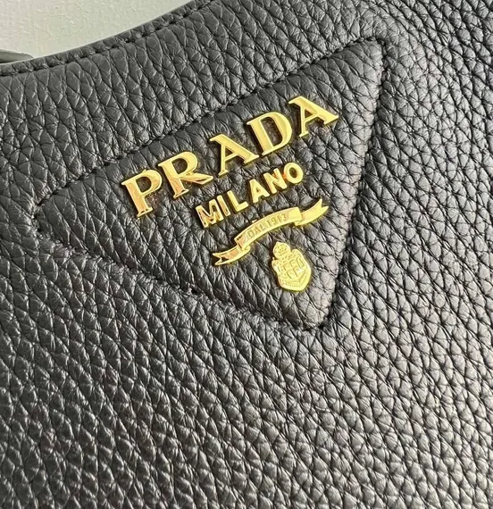 Сумка через плечо Prada черный