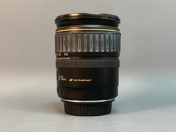 Canon EF 28-135mm 3.5-5.6 IS USM