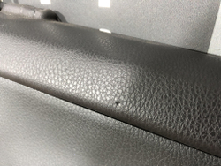 Обшивка двери передней правой Camry (XV70) 20-нв Б/У Оригинал 6761006R00C8