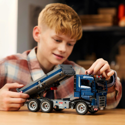 LEGO Technic - Самосвал с кипящим кузовом 42203
